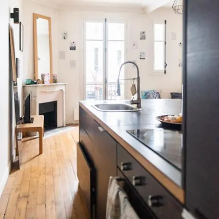 Bright Apt With Wifi Near Sacre Coeur *